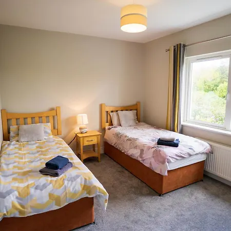 6 Knightshaven Village - Valentia Island *